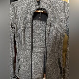 Lululemon define jacket size 4
